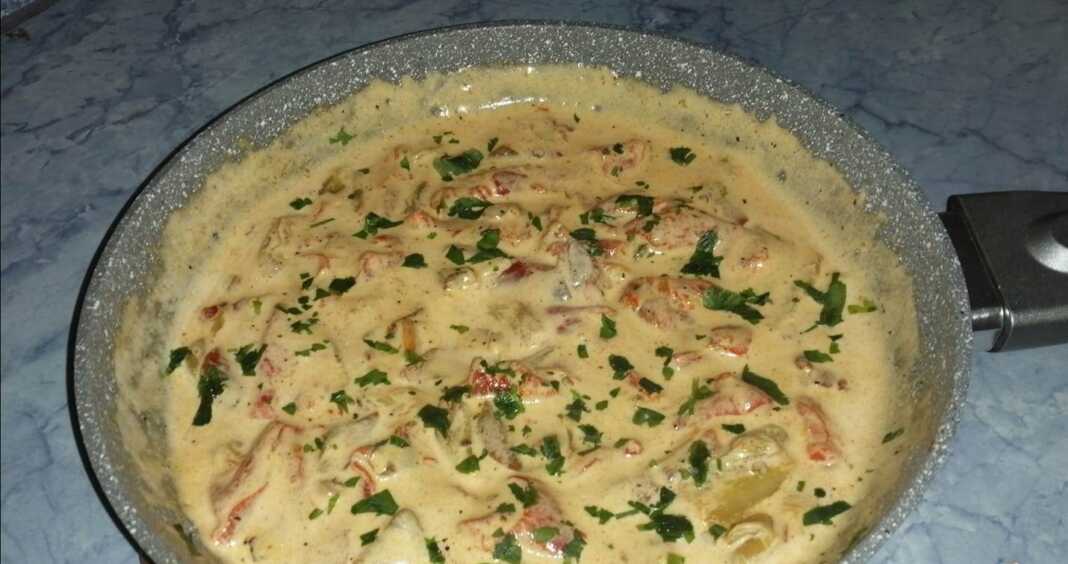 PiperiesKrema Ψητή πιπεριά με κρέμα γάλακτος