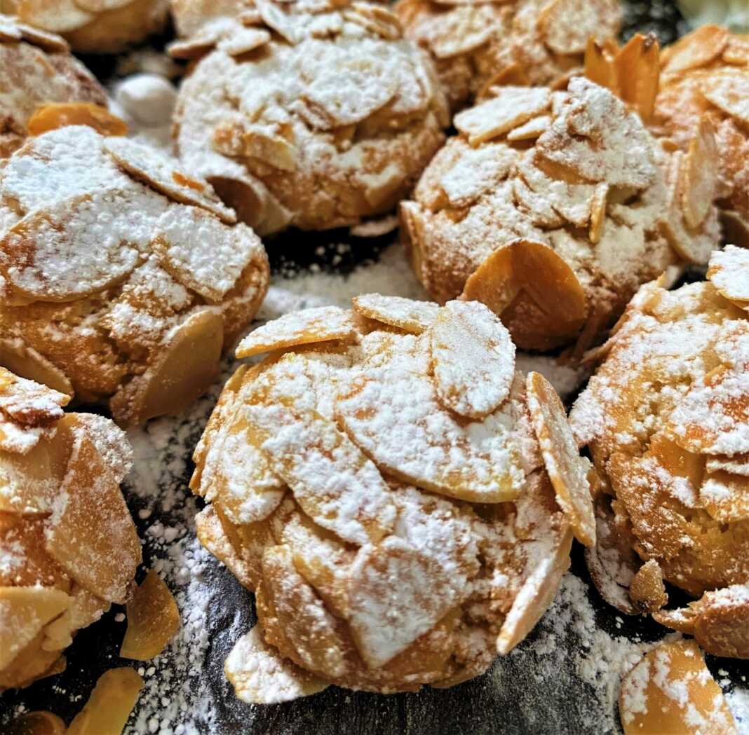 Αμυγδαλωτά με αλεύρι αμυγδάλου