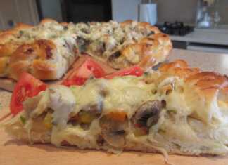 Κοτόπιτα με τυρί και μανιτάρια