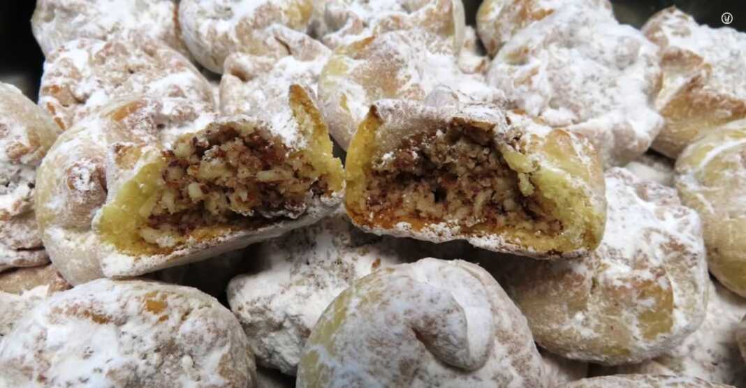 Κουλουράκια με καρύδι