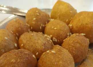 Ανακαλύψτε το μυστικό για τους ξακουστούς λουκουμάδες Χανίων Μια μοναδική συνταγή με αλεσμένο ρύζι στη ζύμη που τους κρατάει τραγανούς και αφράτους, περιχυμένους με μέλι και σουσάμι