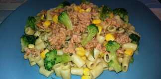 Κοφτό μακαρονάκι με μπρόκολο και τόνο σε μια σάλτσα μουστάρδας