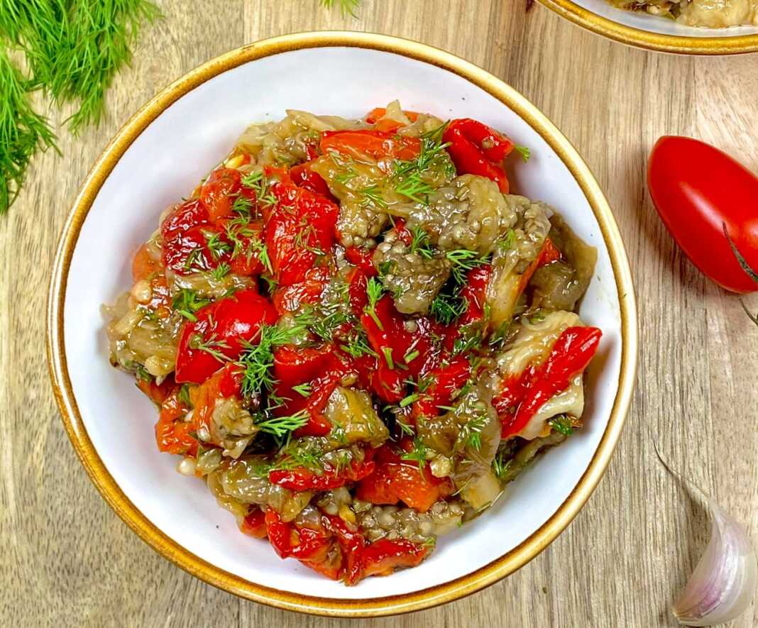 Μελιτζανοσαλάτα και ψητές πιπεριές