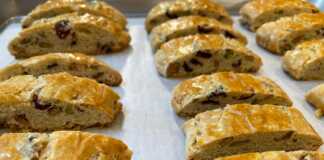 Παξιμάδια με ξηρούς καρπούς (συνταγή για την έναρξη των εορτών.) Παξιμάδια με ξηρούς καρπούς