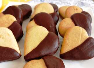 Πτι φουρ με μαρμελάδα αγριοτριανταφυλλιάς