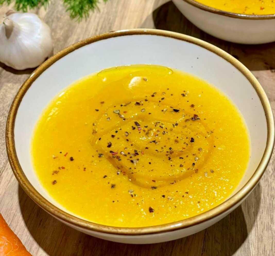 soupaKounoupidi Σούπα κρέμα κουνουπιδιού με κάρυ