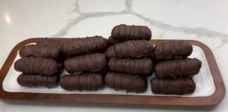 Γλυκάκια με σοκολάτα και μπισκότο