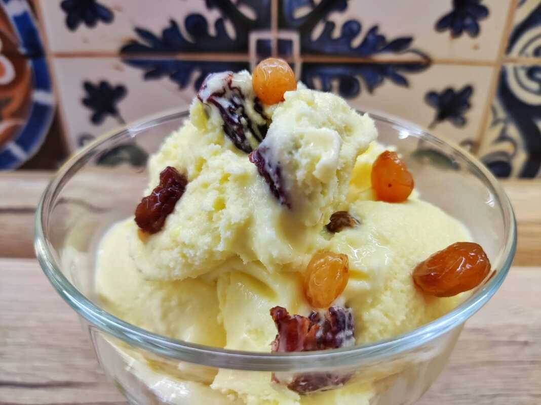 Παγωτό με γεύση Τούρτας