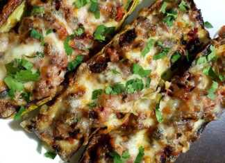 Βάρκες κολοκυθάκια με κιμά και κίτρινο τυρί στη φριτέζα!