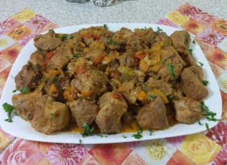 κρασάτη χοιρινή τηγανιά