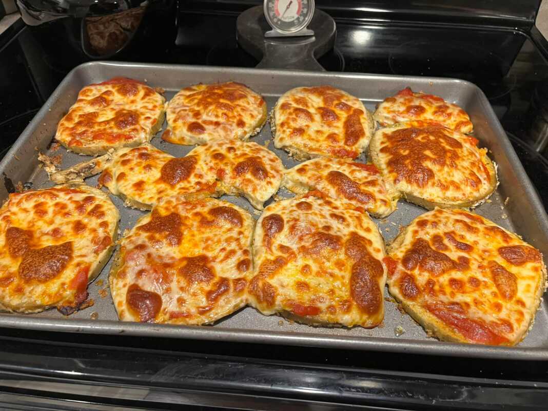 μελιτζάνες στο φούρνο με τυρί