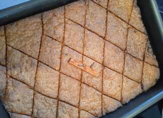 Μελομακαρονόπιτα