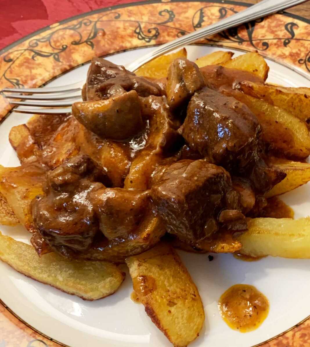 mosxariManitaria Μοσχαράκι με μανιταρια και ρύζι μπασματι