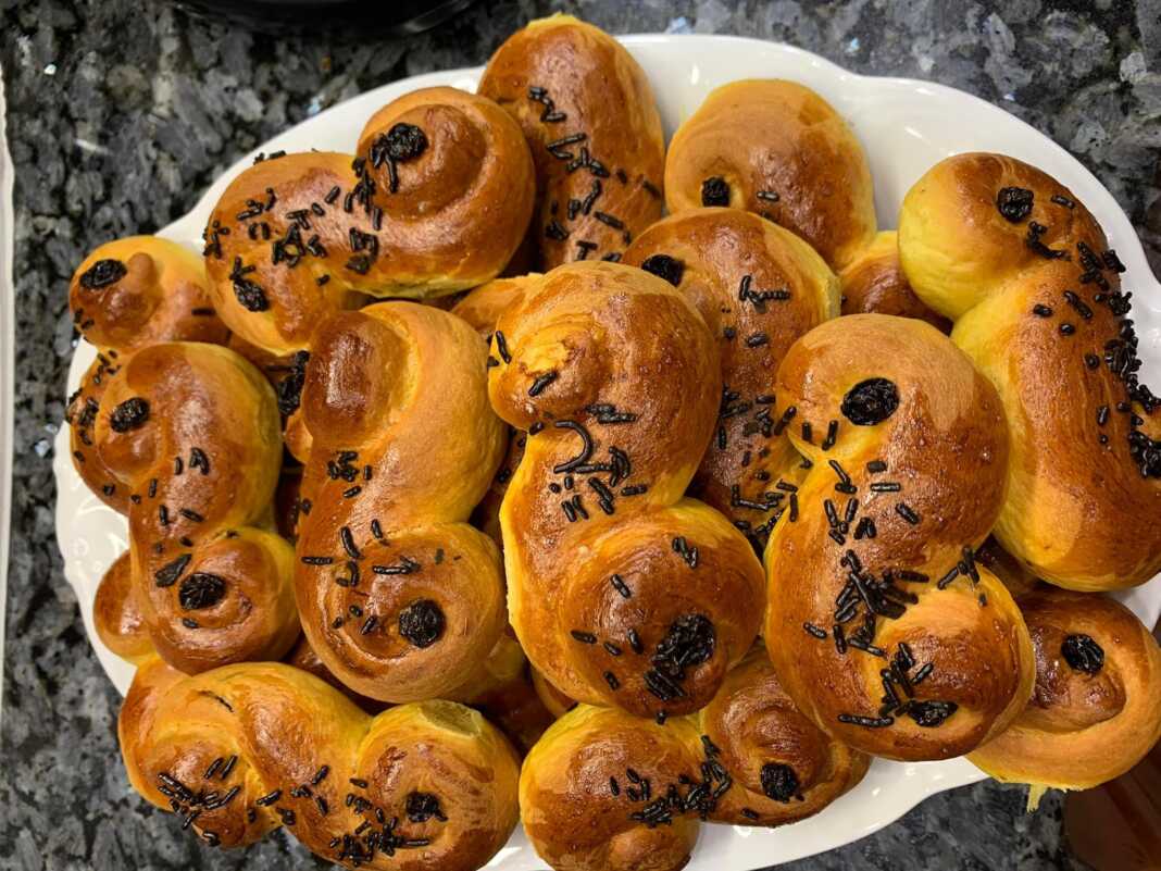 Τσουρεκακια