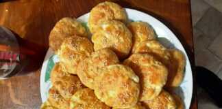 Τα πιο απλά Τυροπιτάκια με γιαούρτι