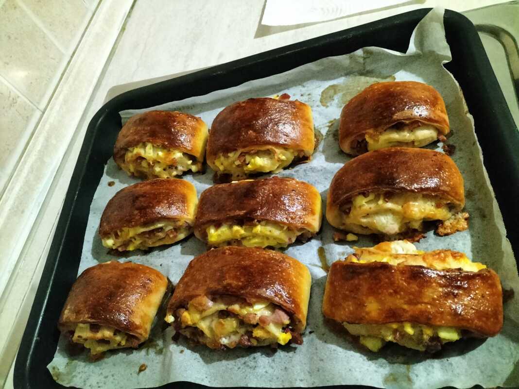 NapolitanikaSadwiches Υπέροχα και εύκολα μπριος αλλαντικών με τυρί