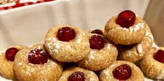 Φοντάν Αμυγδαλόπαστας με κερασάκι