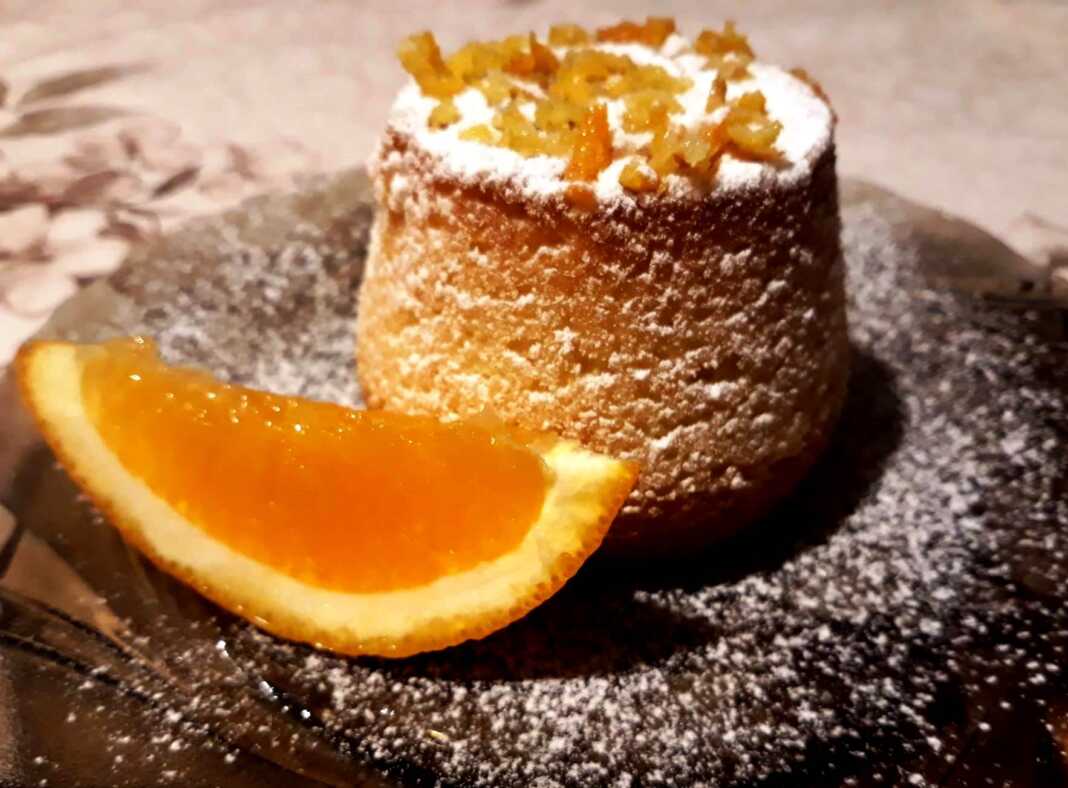 cupcakePortokali1 Cupcake με τρίμματα πορτοκαλιού