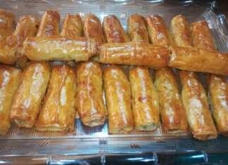 Φλογέρες με μελιτζάνα, λουκάνικο και μετσοβονε