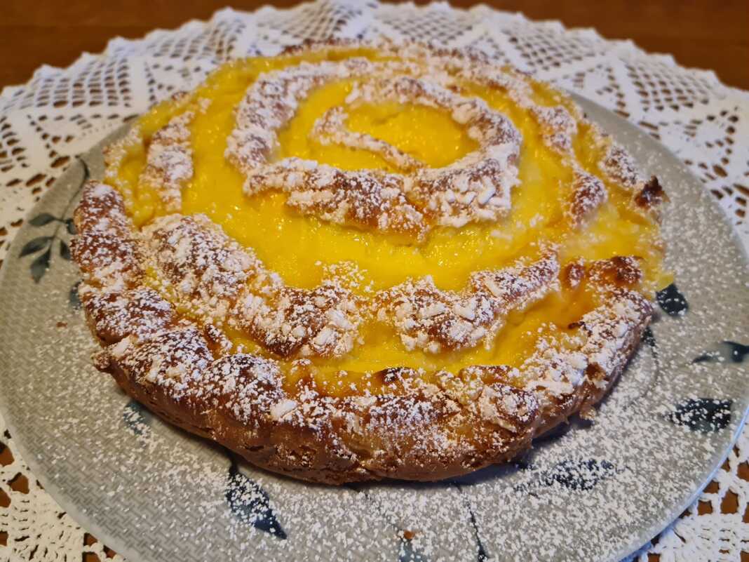 kremamilo Κέικ μήλου με κρέμα