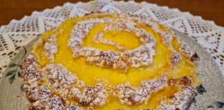 Κέικ μήλου με κρέμα