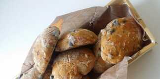 Λιοψωμάκια με ντομάτα