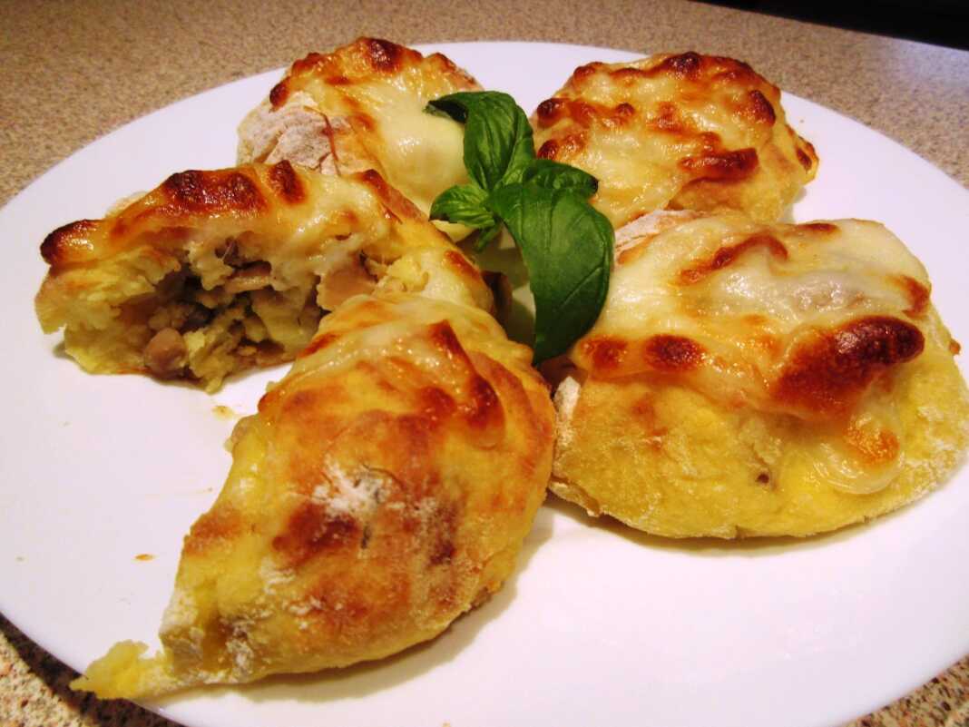 Μπόμπες πατάτας με μανιτάρια και κοτόπουλο..