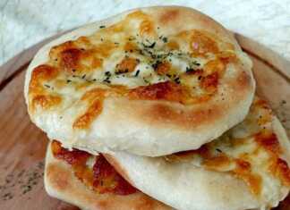 Πιτούλες με τυρί και μπαχαρικά