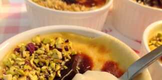 Ατομικές μερίδες από **Ρυζόγαλο στο Φούρνο** με σκούρα κρούστα.