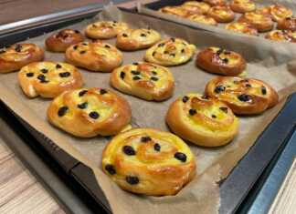 Ρολά με κρέμα βανίλιας και σταφίδες