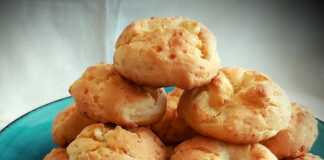 Μυρωδάτες Τυρομπουκιές με βούτυρο