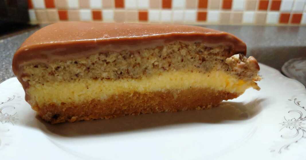 Τούρτα με 3 στρώματα