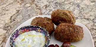 Κεφτεδάκια Φούρνου με τζατζίκι