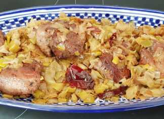 Χοιρινός λαιμός με πράσο και αποξηραμένες κόκκινες πιπεριές