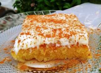 Κομμάτι από Ραβανί πολίτικο με κρέμα και κανέλα.