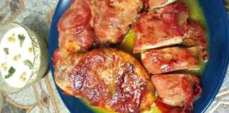 Φιλέτο Κοτόπουλο με μια υπέροχη σάλτσα και πουρέ αρακά