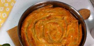 Σιροπιαστή Λουκουμόπιτα