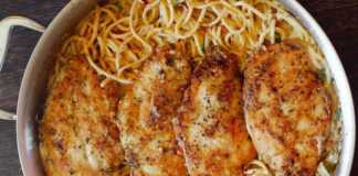 Ζυμαρικά κοτόπουλου σε κρεμώδη λευκή σάλτσα τυριού παρμεζάνας