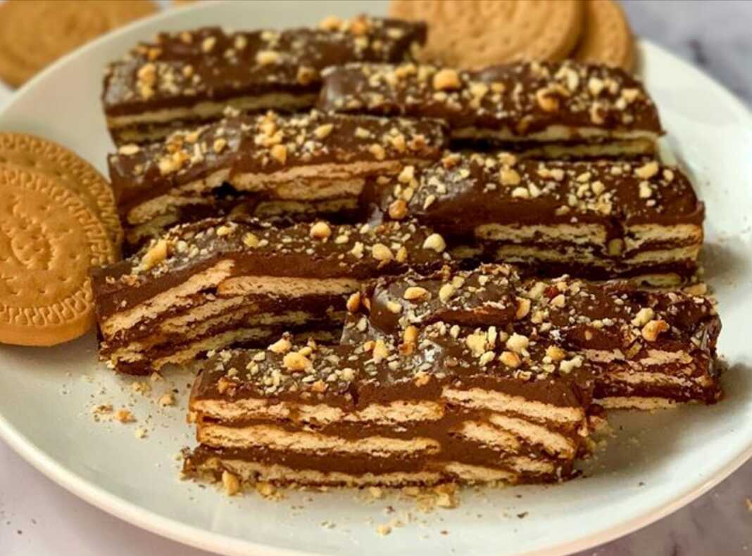 μπισκοτογλυκό με σοκολάτα