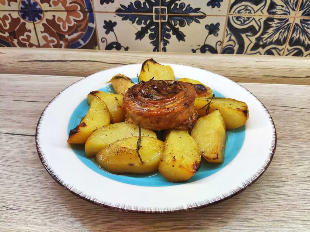 Ρολό Πανσέτες στο φούρνο με πατάτες