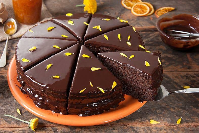 Υγρό κέικ σοκολάτας και πορτοκαλιού