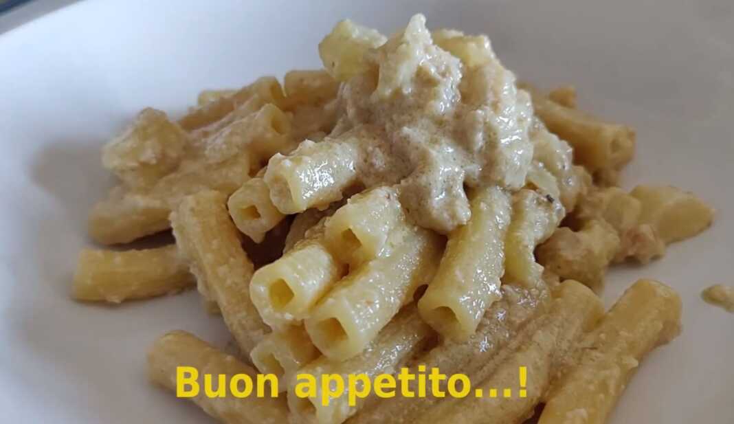 Ζυμαρικά με αχλάδι και καρύδια