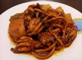 Σουπιές κρασάτες με πατάτες