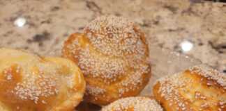 Τσουρεκάκια