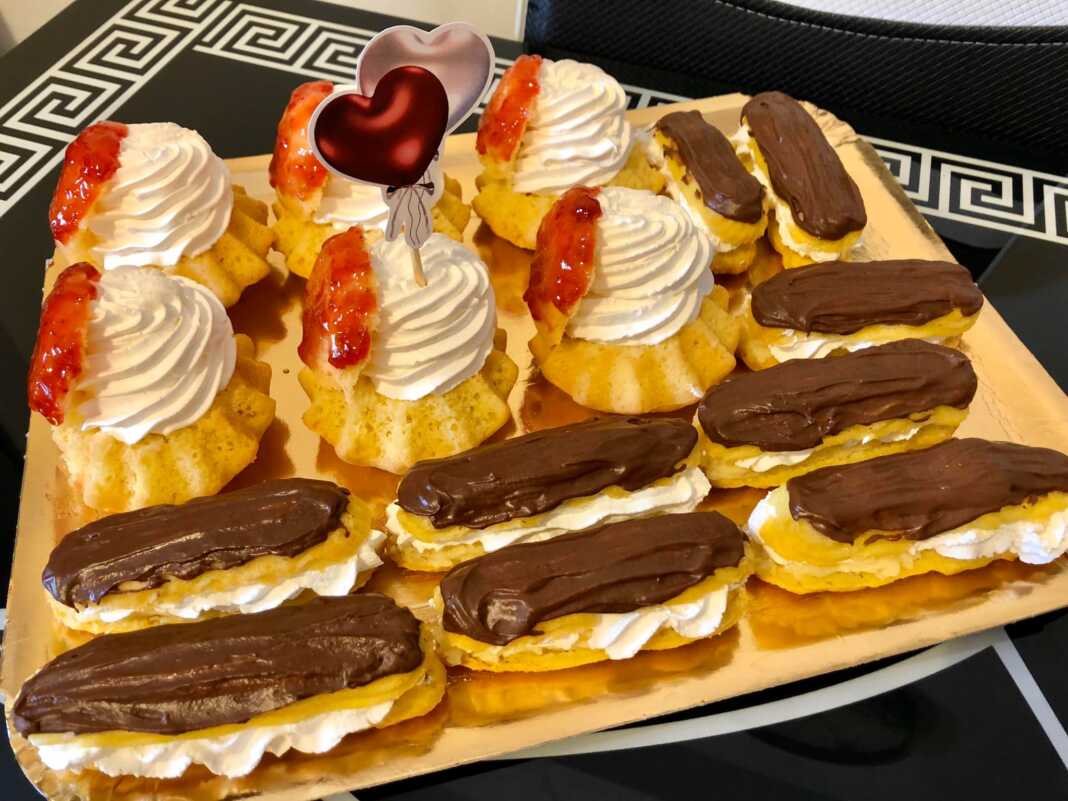 Εκλεράκια και Μπαμπαδάκια (Σαβαρίνες)