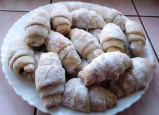 Γεμιστά κουλούρια με μαρμελάδα