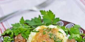 Χοιρινό με σάλτσα λευκού κρασιού