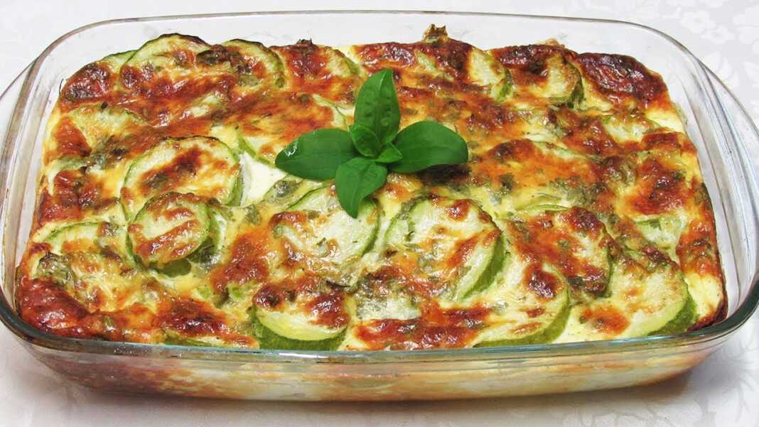 Ταψί με λαχταριστά Κολοκυθάκια στο Φούρνο με Κρέμα και Τυρί, με χρυσαφένια κρούστα