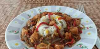 Κοτόπουλο με λαχανικά σε σάλτσα σόγιας