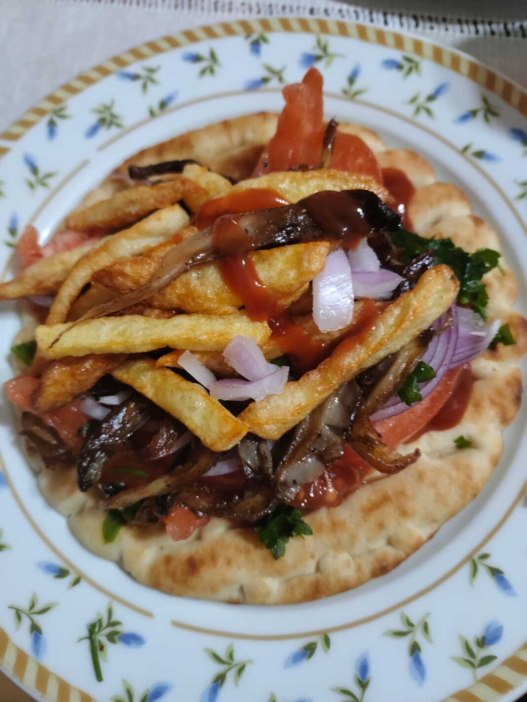 Πιτόγυρα Νηστισιμα με μανιτάρια